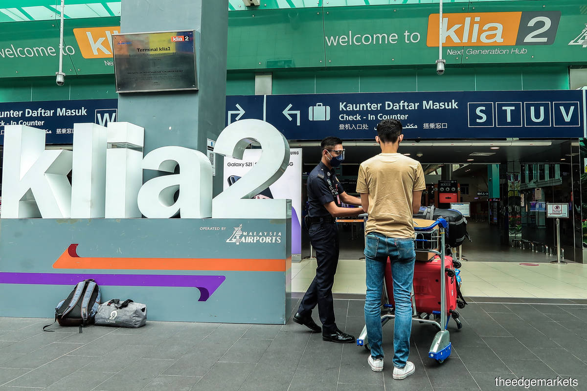 klia2 on Oct 4. In the Sept 16-29 period, low-cost carrier AirAsia Group Bhd led the aircraft movements with 176 flights, with an average seat factor of 64%. (Photo by Zahid Izzani Mohd Said/The Edge)